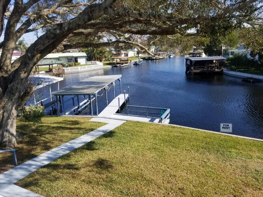 Villa 3 Bed, 2 Bath, Waterfront, Dock, Large Driveway Tavares Exterior foto